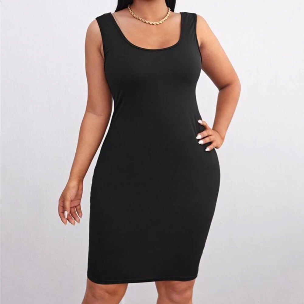 PLUS black scoop neck slit back bodycon dress - Picture 1 of 3
